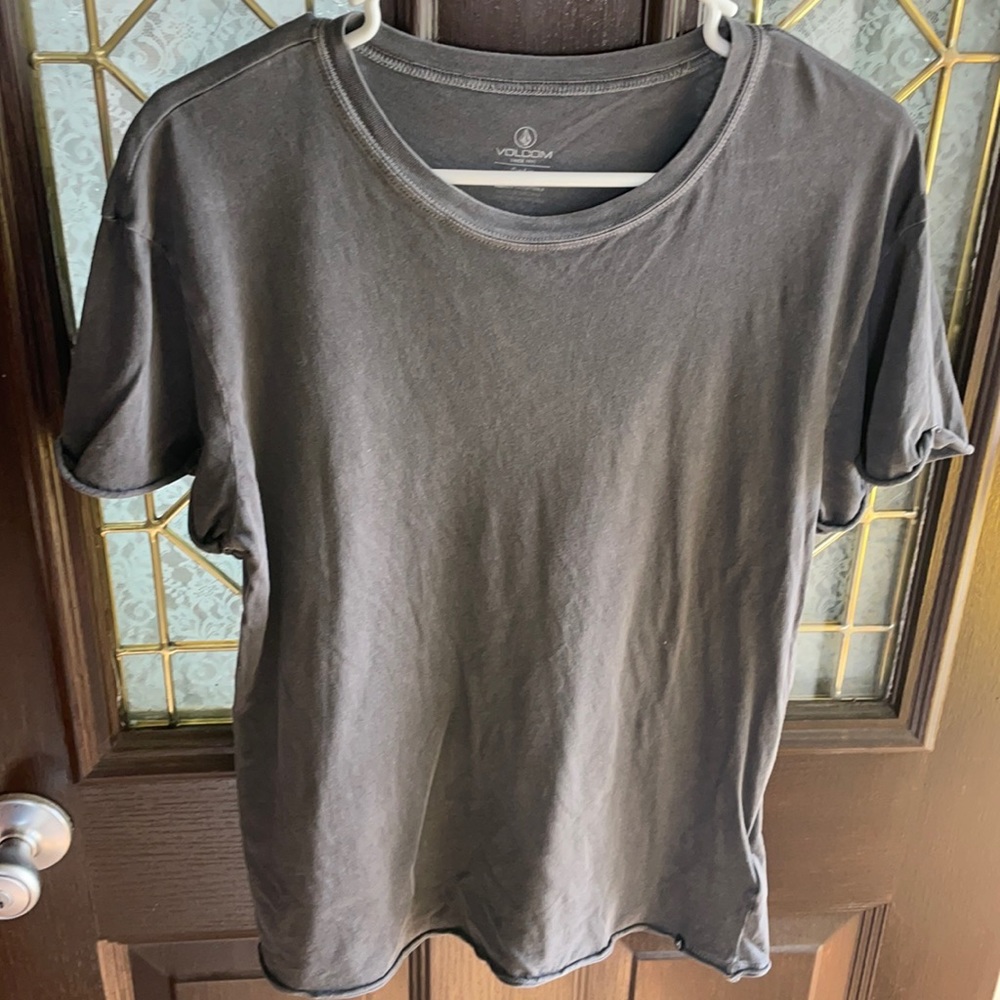 Women’s basic t shirt